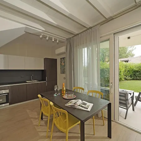 Alma Garda Appartement *